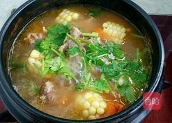 西红柿玉米煲猪骨的做法图解6