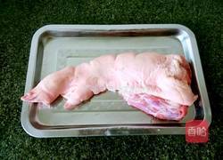 花生大枣猪蹄汤的做法图解1