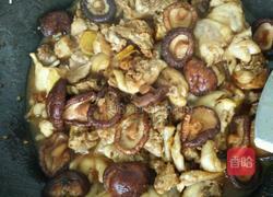 香菇炖鸡的做法图解6