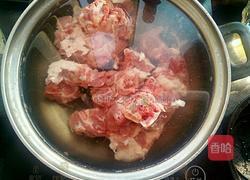 紫菜玉米排骨汤的做法图解2