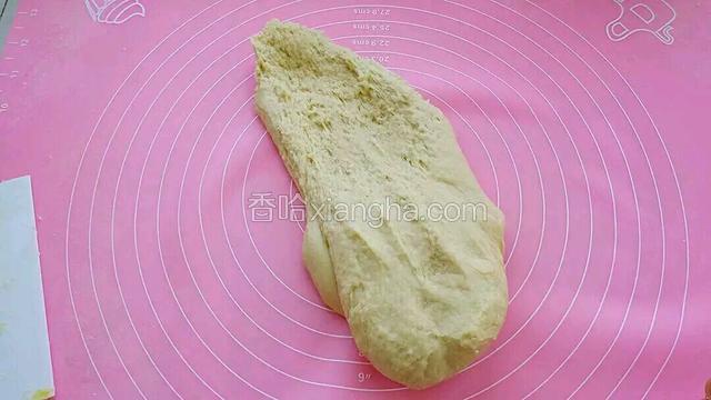 继续揉、搓、摔、打。