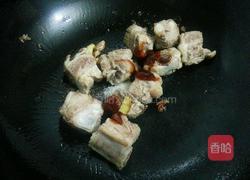 玉米排骨的做法图解4