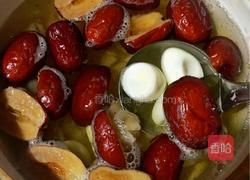 红枣桂圆鹌鹑蛋的做法图解5