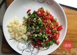 青椒炒豆角的做法图解1