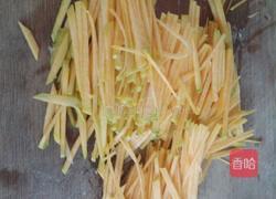 南瓜丝炒肉的做法图解1