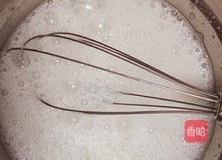 电饭煲戚风蛋糕的做法图解3