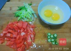 打卤手擀面的做法图解2