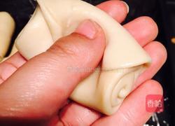 玫瑰豆沙蛋黄酥的做法图解10