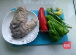 辣椒炒肚丝的做法图解1