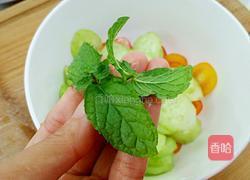 黄瓜沙拉的做法图解3