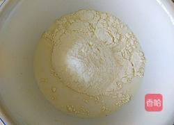 电饭锅披萨的做法图解1