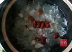 雪耳莲子羹的做法图解6