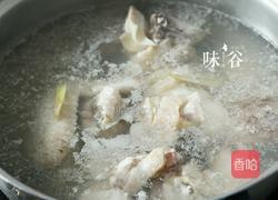 猴头菇炖鸡的做法图解3