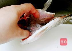 煎罗非鱼的做法图解2