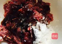 Illustration of how to make beef fried rice noodles 4