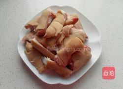冰糖炖猪蹄的做法图解2
