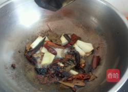 冰糖炖猪蹄的做法图解5