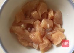 鸡胸肉炒西兰花的做法图解2