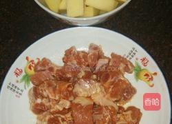 土豆焗排骨的做法图解2