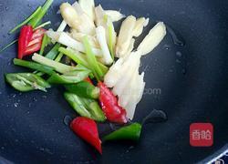 嫩姜炒鸡块的做法图解5