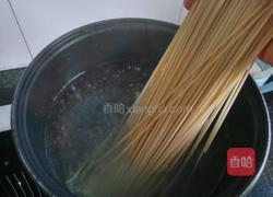 煎蛋面的做法图解3