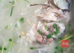 白萝卜鲫鱼汤的做法图解4
