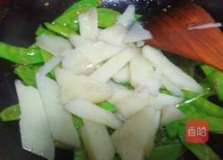 荷兰豆炒山药的做法图解7