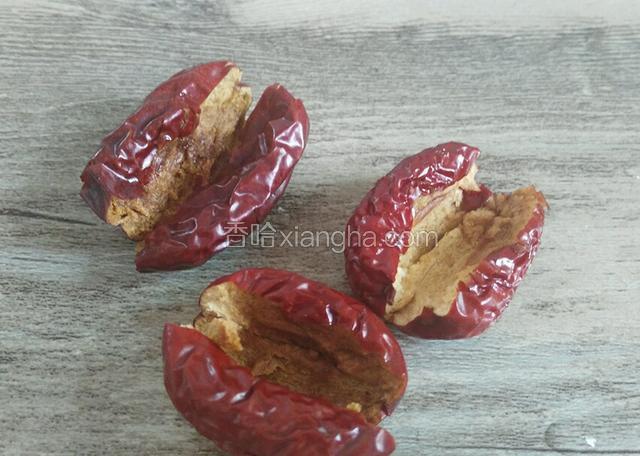 把红枣去核