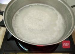 香菇草鱼粥的做法图解3