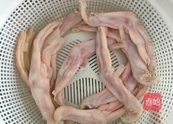 泡鸭脚的做法图解1