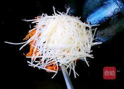 胡萝卜炒土豆的做法图解6