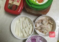 泡菜炒年糕的做法图解1