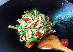 辣椒炒豆腐干的做法图解12