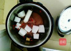 牛骨萝卜汤的做法图解4