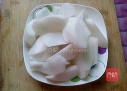 猪蹄萝卜汤的做法图解2