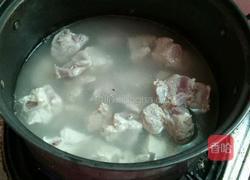 芋头炖排骨的做法图解2