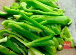 凉拌青椒的做法图解3