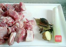 家常红焖排骨的做法图解1