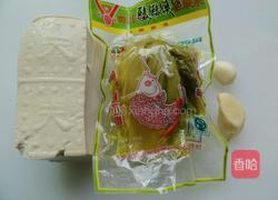 泡菜豆腐汤的做法图解1