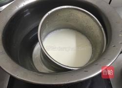 法式覆盆子慕斯蛋糕的做法图解3