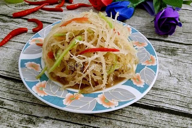 倒入盘子中即食