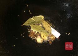 土豆红烧鸡的做法图解3