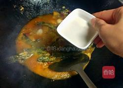 酸菜焖鱼的做法图解10