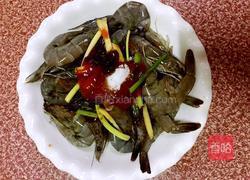 微波番茄虾的做法图解2