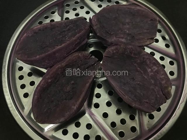 大概蒸10分钟即可，蒸太久不好切，