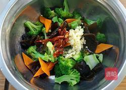 炝西兰花的做法图解3