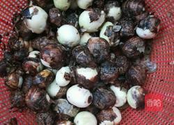 清炖芋头仔的做法图解1