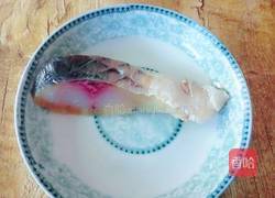 咸鱼蒸豆腐的做法图解1