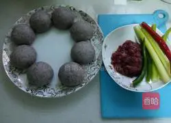 Illustrations of how to make Grandma’s dishes in Western Hunan 1