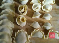 木耳莲藕肉馅花样饺子的做法图解9